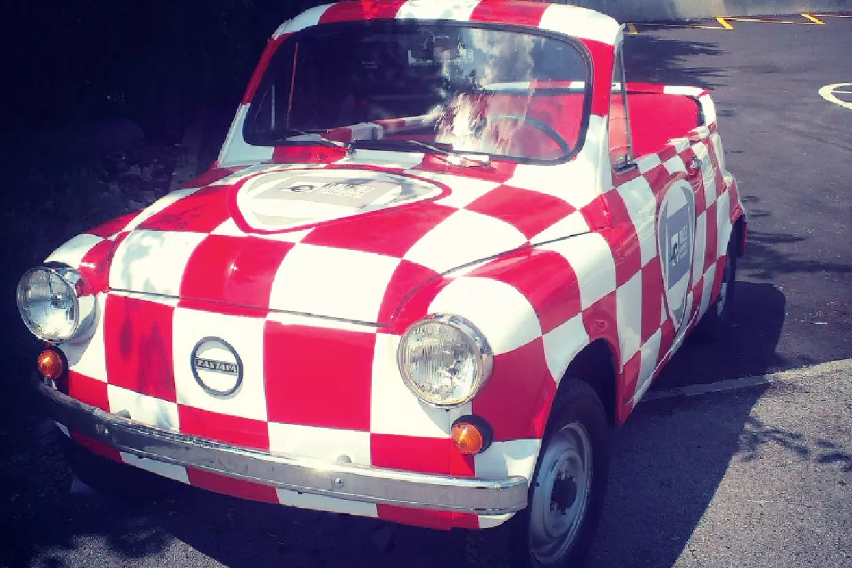 Brexit i Crexit - Vozači kockastih fićeka u  političkim i nogometnim posrtanjima