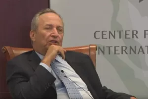 Summers: Glasači zaslužuju ekonomski nacionalizam