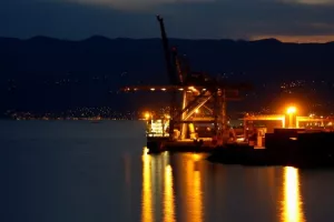 U prva četiri mjeseca vanjskotrgovinski deficit 3,1 milijarda eura