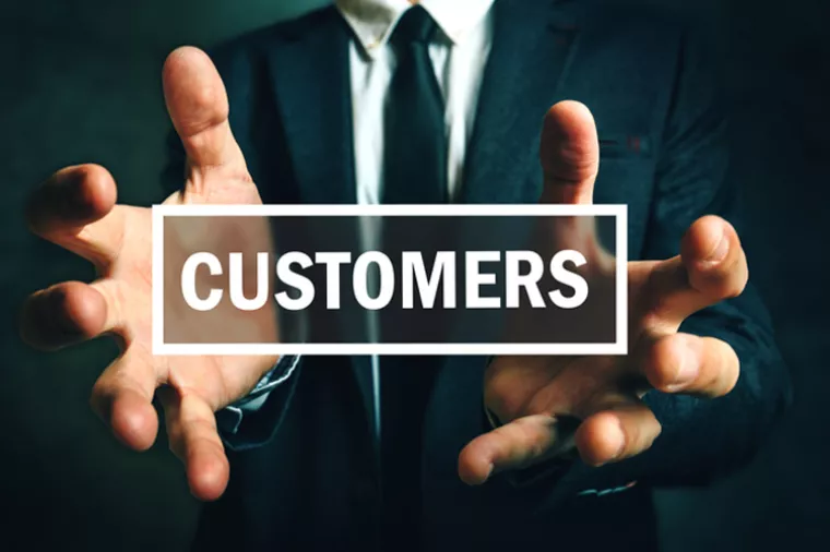 Startupovi izravno pristupaju korisniku i bankama preuzimaju poslove