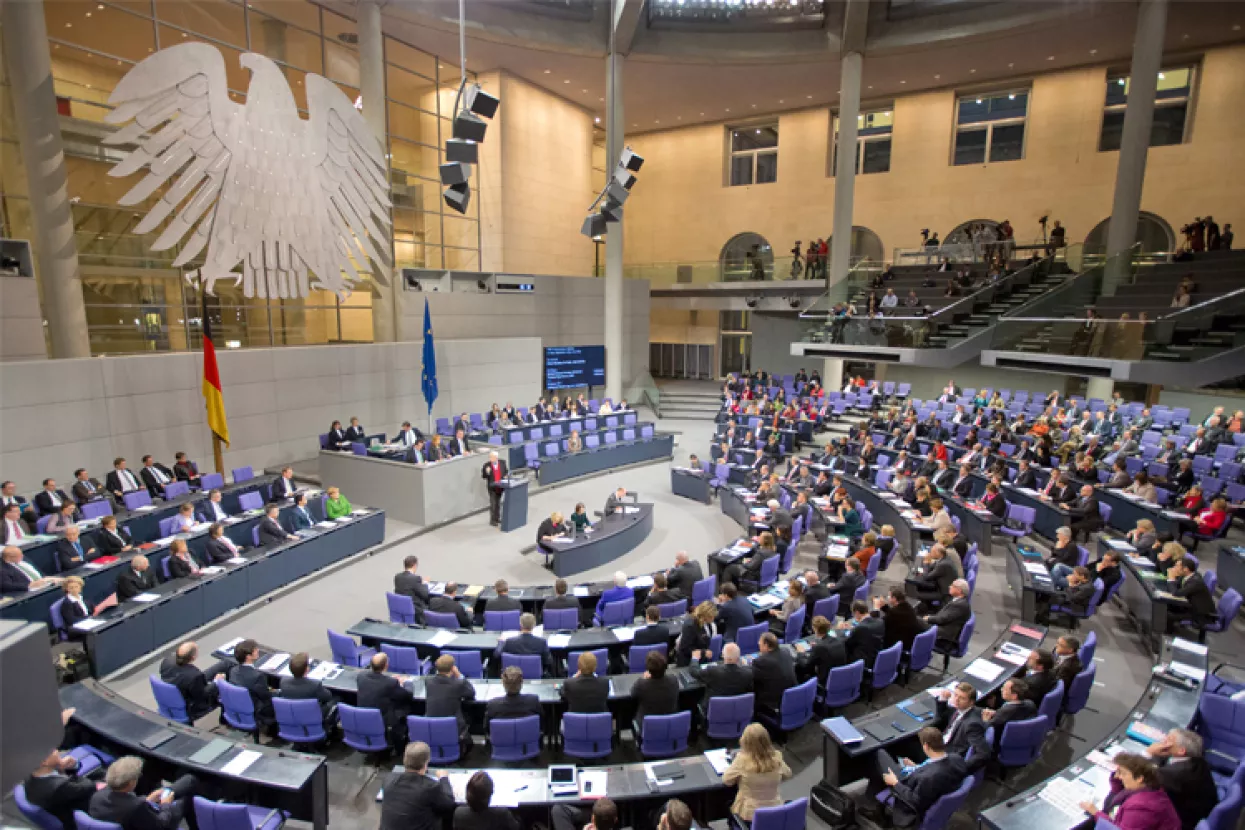 Četvrtina zastupnika Bundestaga uz plaću od 10.000 eura radi i u fušu