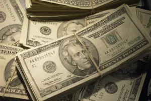 Za&scaron;to jak dolar &scaron;teti dionicama američkih tvrtki?