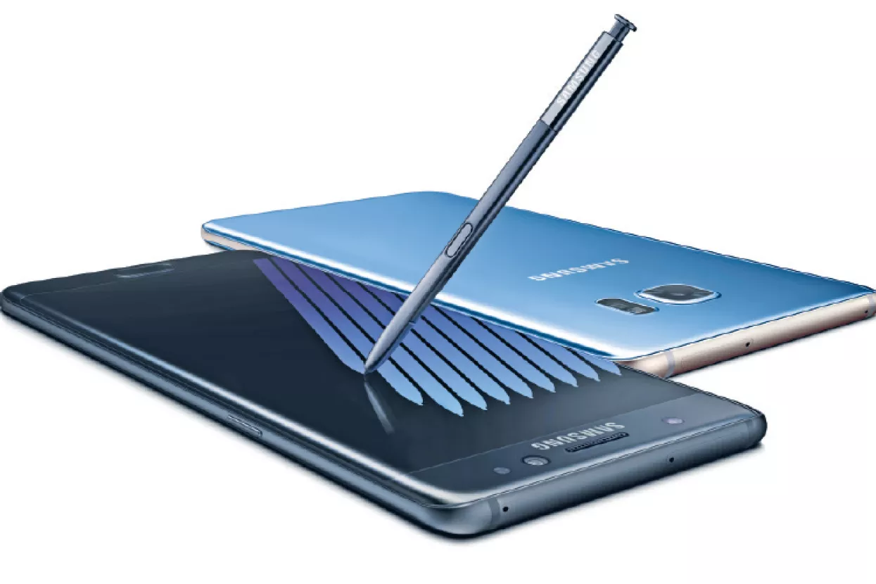 Samsung u problemu s novim Galaxy Note 7, a Apple na tržište pušta Iphone 7