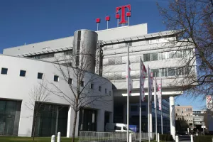 Deutsche Telekom izdanjem obveznica prikupio 2,75 milijardi dolara