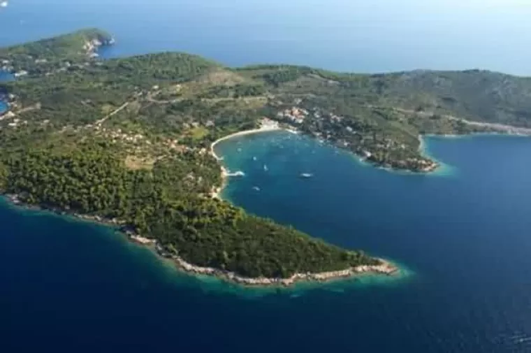 Booking.com izabrao: Hrvatski Koločep na top listi rajskih otoka za odmor u 2017. godini