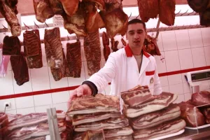 Porazno izvješće otkriva gubitak samokontrole, kaos u sustavu opskrbe i nadzora hrane