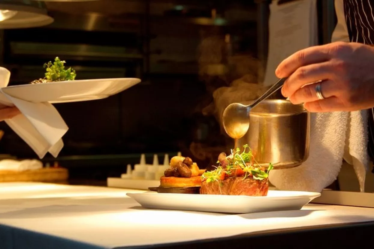 Ministarstvo turizma stipendira 245 učenika uz obavezu zapošljavanja na određeno