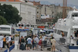 U hrvatskim lukama raste broj brodova i putnika, pada promet robe