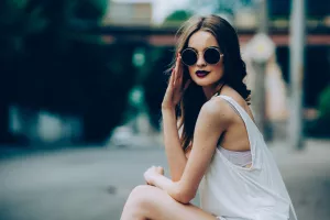 U novu modnu sezonu ući ćemo pokazujući ključne kosti, grudnjake i kapuljače