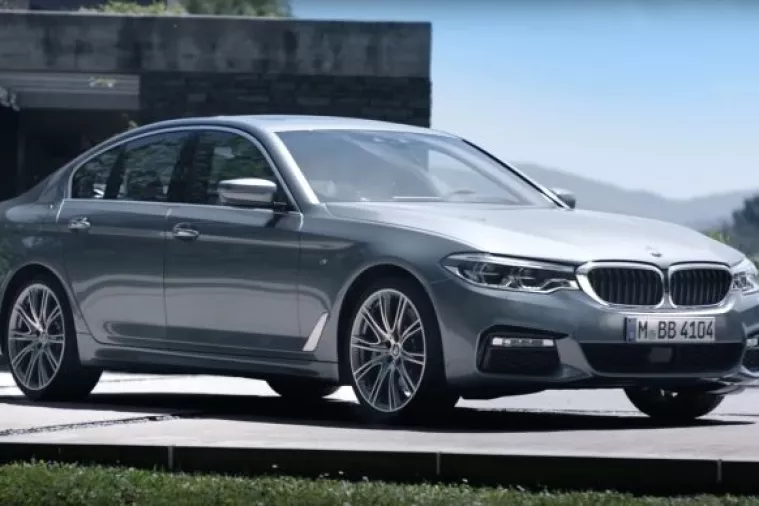 BMW 5: Sedma generacija može nakratko zamijeniti vozača
