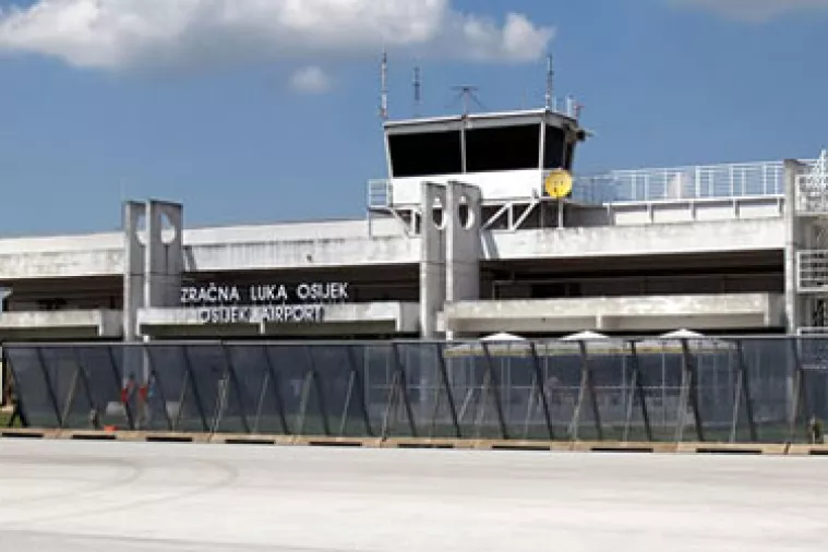 Potpisan ugovor o uspostavi zrakoplovne linije Osijek-Stuttgart