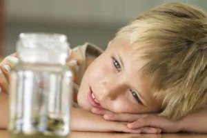 Sedam načina da klince i klinceze naučite upravljati novcem