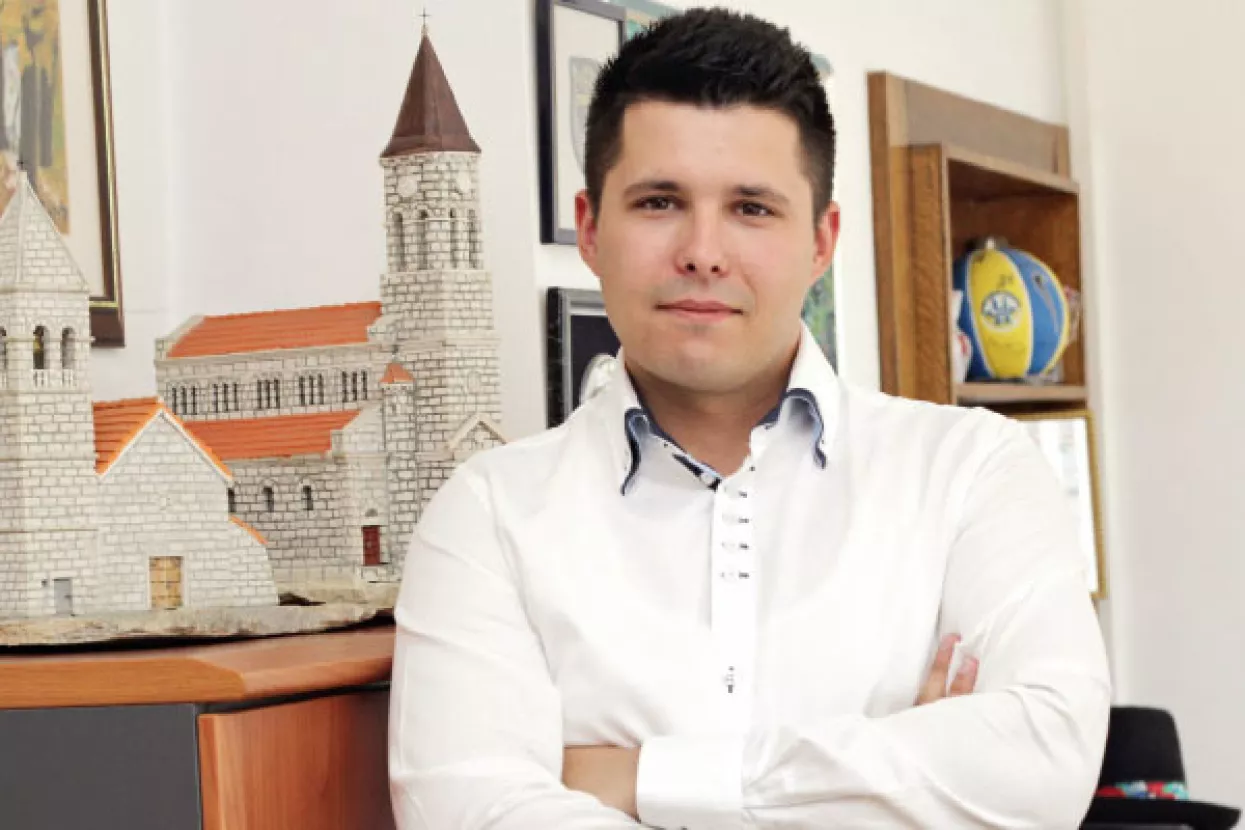 Predizborni aerodromi: Državnoj koaliciji HDZ-a i Mosta prijete i lokalna isku&scaron;enja