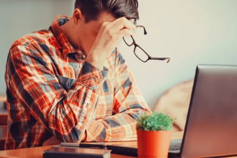 Beskonačno sastančenje i još 7 loših navika pogubnih za produktivnost