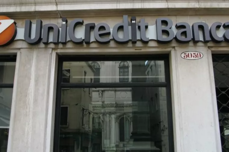 UniCredit zaključio 2016. s masivnim neto gubitkom od 11,8 milijardi eura