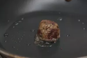 Meso stvoreno u laboratoriju bit će na tržištu za pet do deset godina