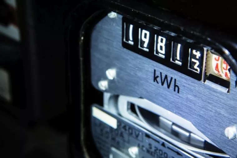 Dobrović najavio žurno poskupljenje struje od 4 do 6 posto