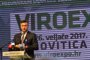 Plenković: Razmotrit ćemo sve modele otkupa Ine, pa i osnivanje državnog energetskog holdinga