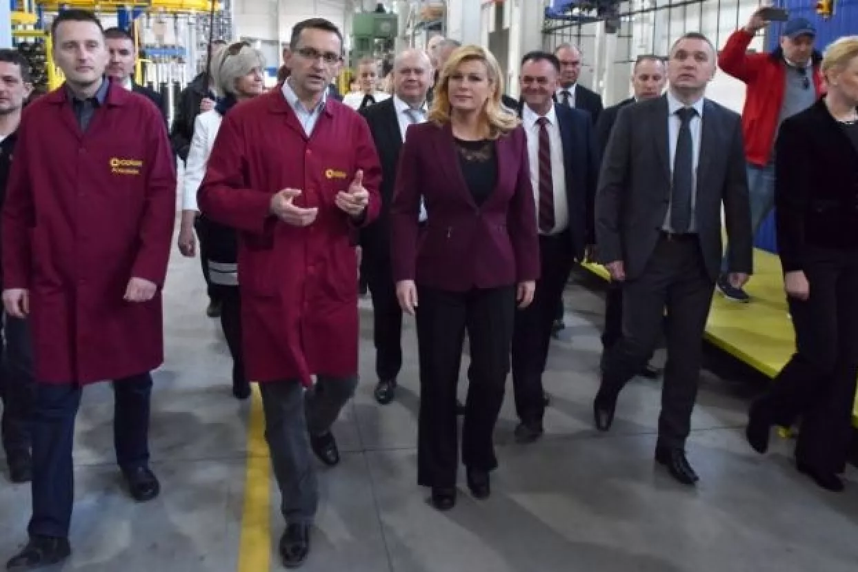 Grabar-Kitarović pozvala HBOR na poticanje izvoza i izvoznika