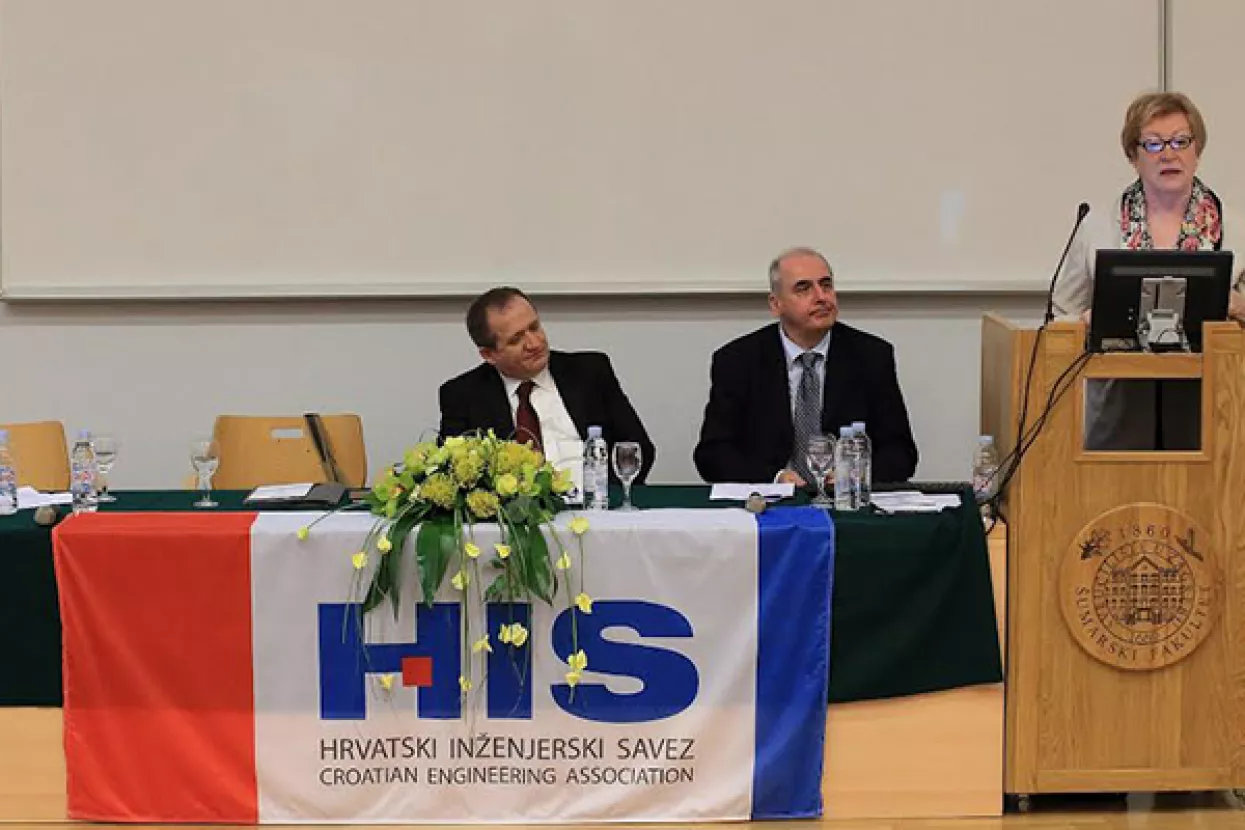 Klub inžinirah i arhitektah: Vrijeme je da se odbaci model linearne ekonomije