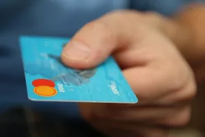 Rekordni pozitivni trend rasta potrošnje nastavljen 29. mjesec zaredom