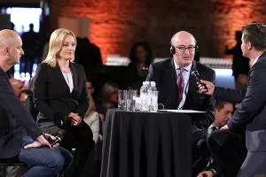 Dijalog s građanima: Stočari od povjerenika EK za poljoprivredu zahtijevali odštetu