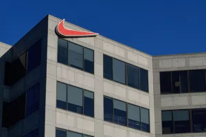 Kako je poslovao poznati globalni brend NIKE, Inc.?