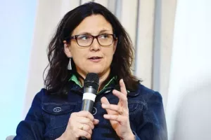 Malmstroem: Komisija podržava za Hrvatsku 'iznimno korisno' članstvo u OECD-u