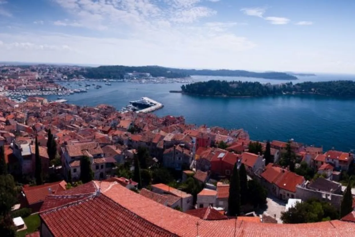 Rijeka preuzima gradske tržnice, smanjuje porez na pića ugostiteljima