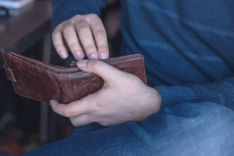 Pravda za sve: Porez na doznaku od rođaka porez je  na sirotinju