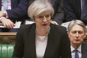 Zbog stabilnosti prilikom izlaska Britanije iz EU Theresa May planira raspisati prijevremene parlamentarne izbore