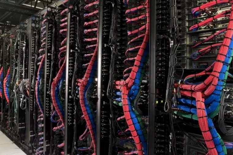 Prihodi IBM-a u restrukturiranju pali 20. tromjesečje zaredom, dobit manja 13 posto