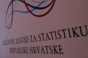 DZS: Stopa nezaposlenosti u padu drugi mjesec zaredom, prosječna neto plaća 5.894 kune