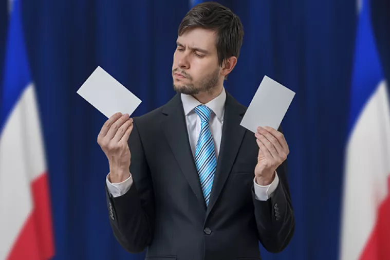 Prvi službeni rezultati potvrdili očekivano, Macron i Le Pen ulaze u drugi krug