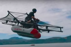 VIDEO: Leteći automobil Kitty Hawk u prodaji već iduće godine