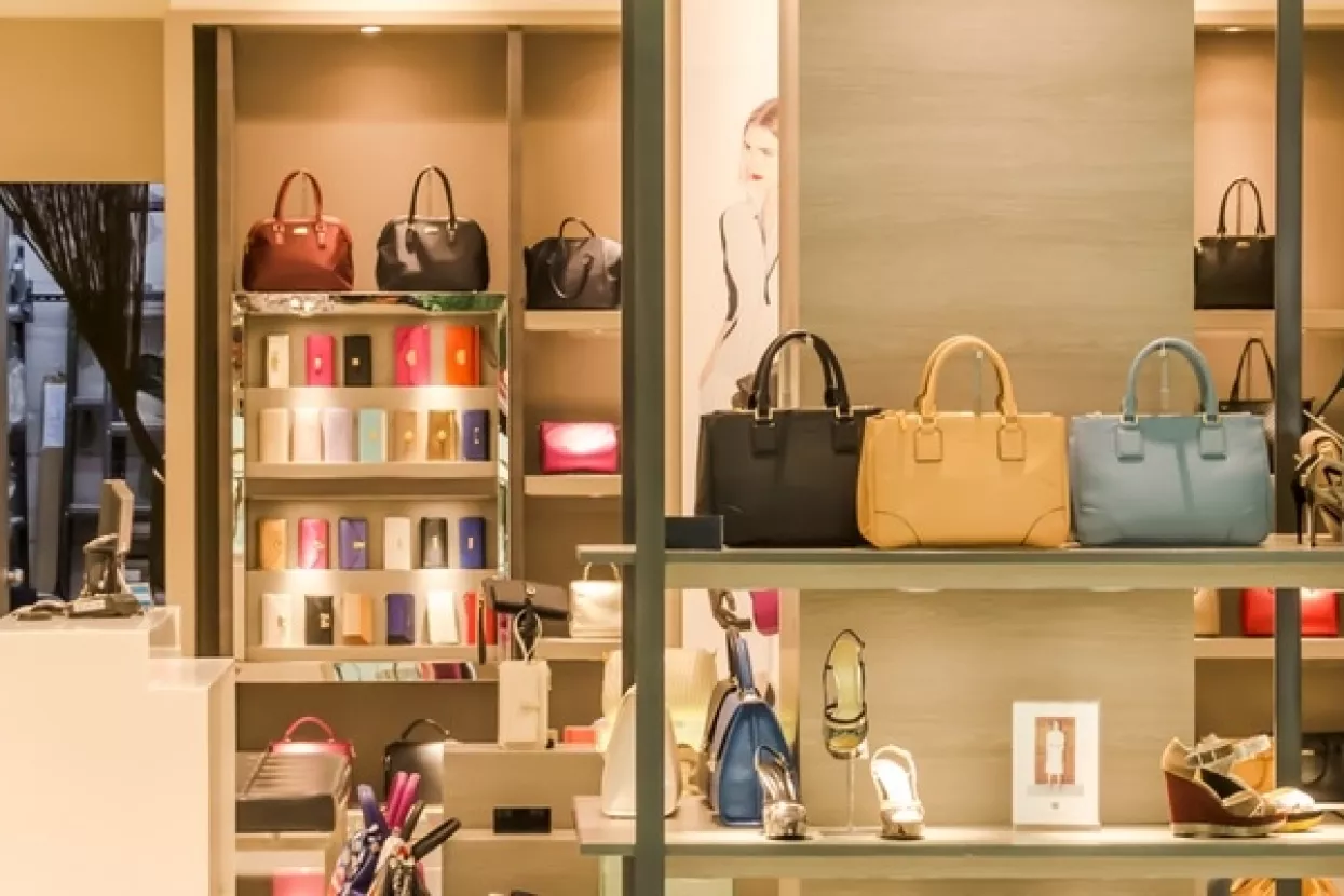 Internet trgovina i višak prodajnih površina vodi ka povijesnoj konsolidaciji