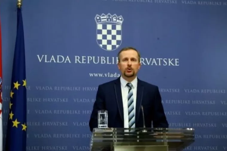 Šprlje tvrdi da je glasovanjem po savjesti dirnuo u 'osinje gnijezdo', ali i da bi to ponovio