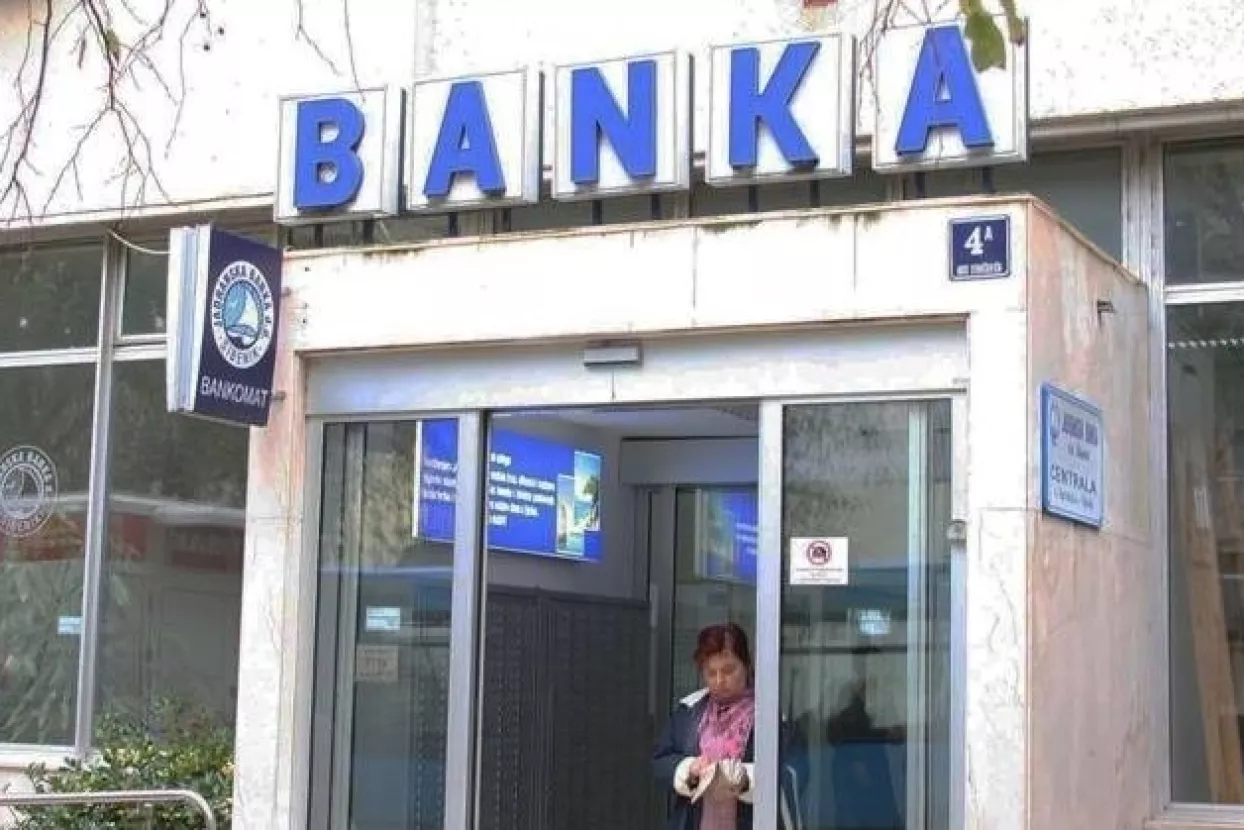 Rok za obvezujuće ponude za Jadransku banku produžen do 9. svibnja