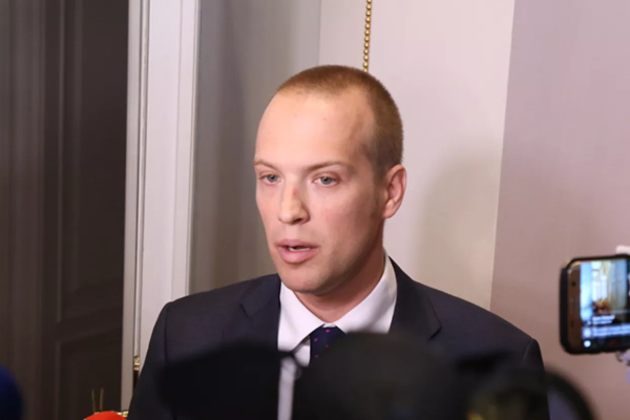 Marić za dlaku preživio opoziv, presudan glas 'desperada' Sauche