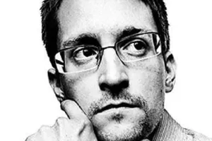 Snowden brani svojeg tamničara, smijenjenog direktora FBI-a