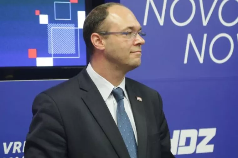 Stier: Žao mi je zbog raskida koalicije, bilo bi pošteno izaći na nove izbore