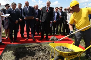 FOTO: Položen kamen temeljac za najveću investiciju Hrvatske pošte u 70 godina