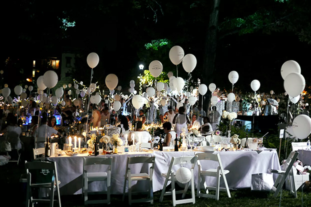 Premijerno izdanje večere u bijelom odgođeno zbog nepovoljne prognoze