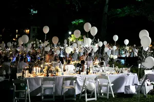 Premijerno izdanje večere u bijelom odgođeno zbog nepovoljne prognoze