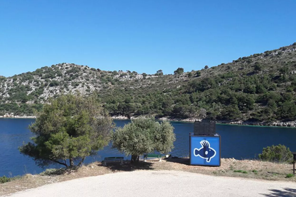 PP Lastovsko otočje dobilo dva energetski neovisna info kioska