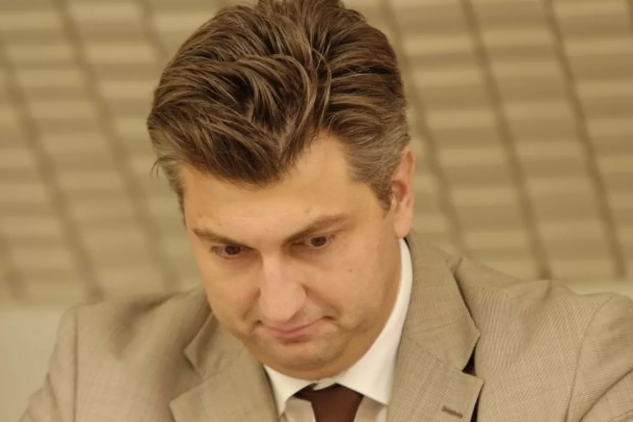 Plenković izrazio sućut premijerki May