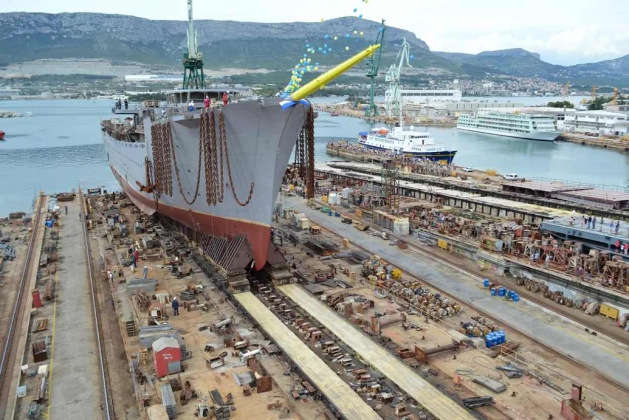 FOTO: Brodosplit porinuo najveći jedrenjak svijeta