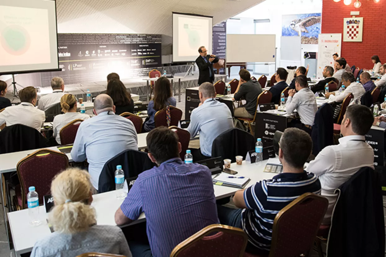 Dodjeljujemo stipendiju APB-a za predavanje profesora Feinsteina s Yalea