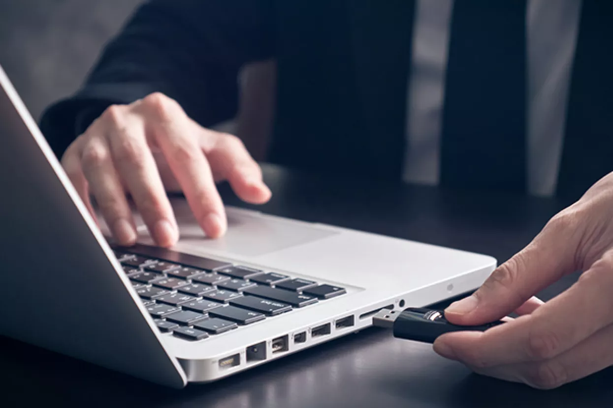 Bivšem slovenskom ministru ukrali povjerljivu dokumentaciju o Merkatoru i pruzi Koper - Sežana