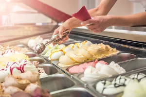 Ne nazire se pad cijena prirodnog sladoleda od vanilije